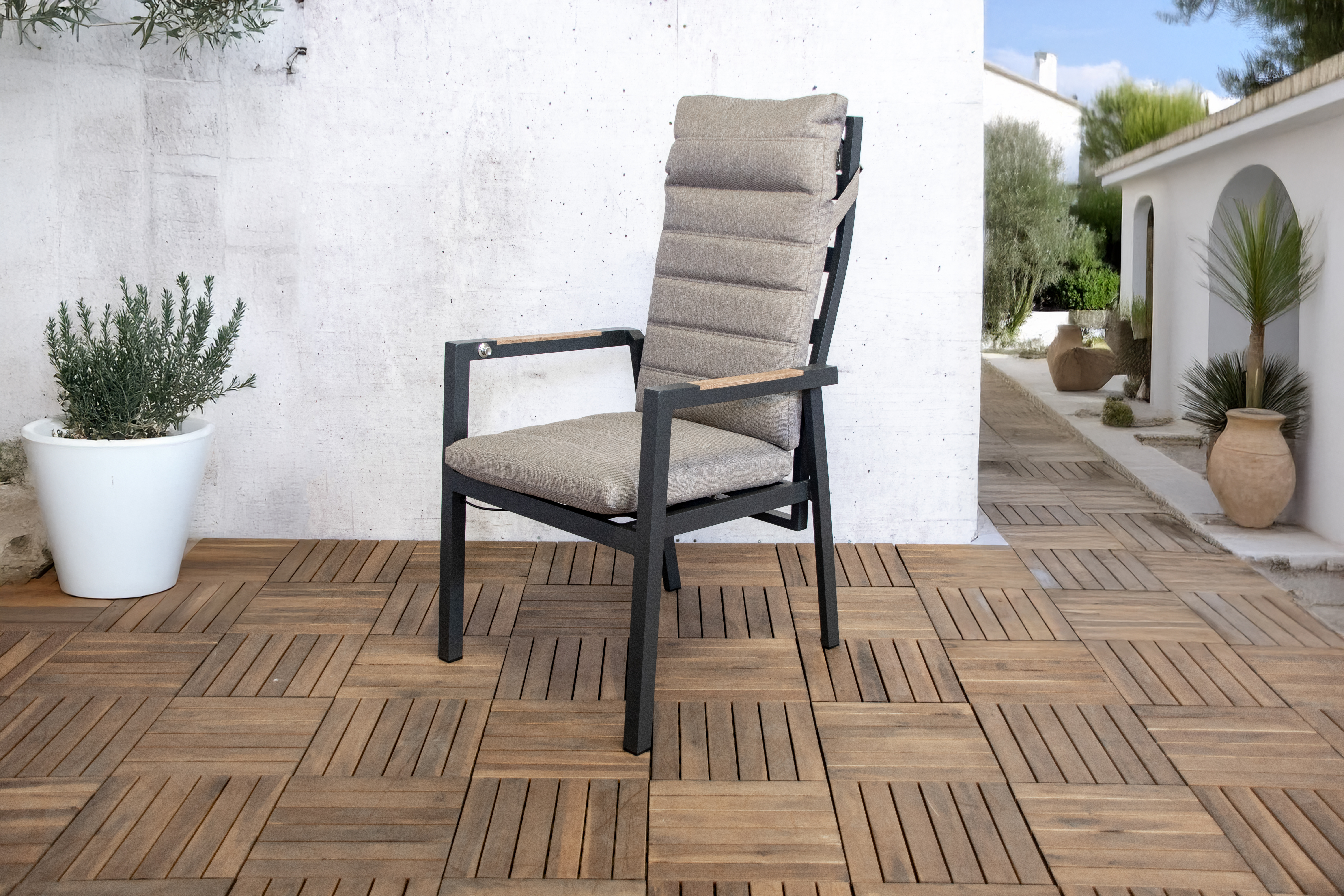 Donna adjustable chair woodlook