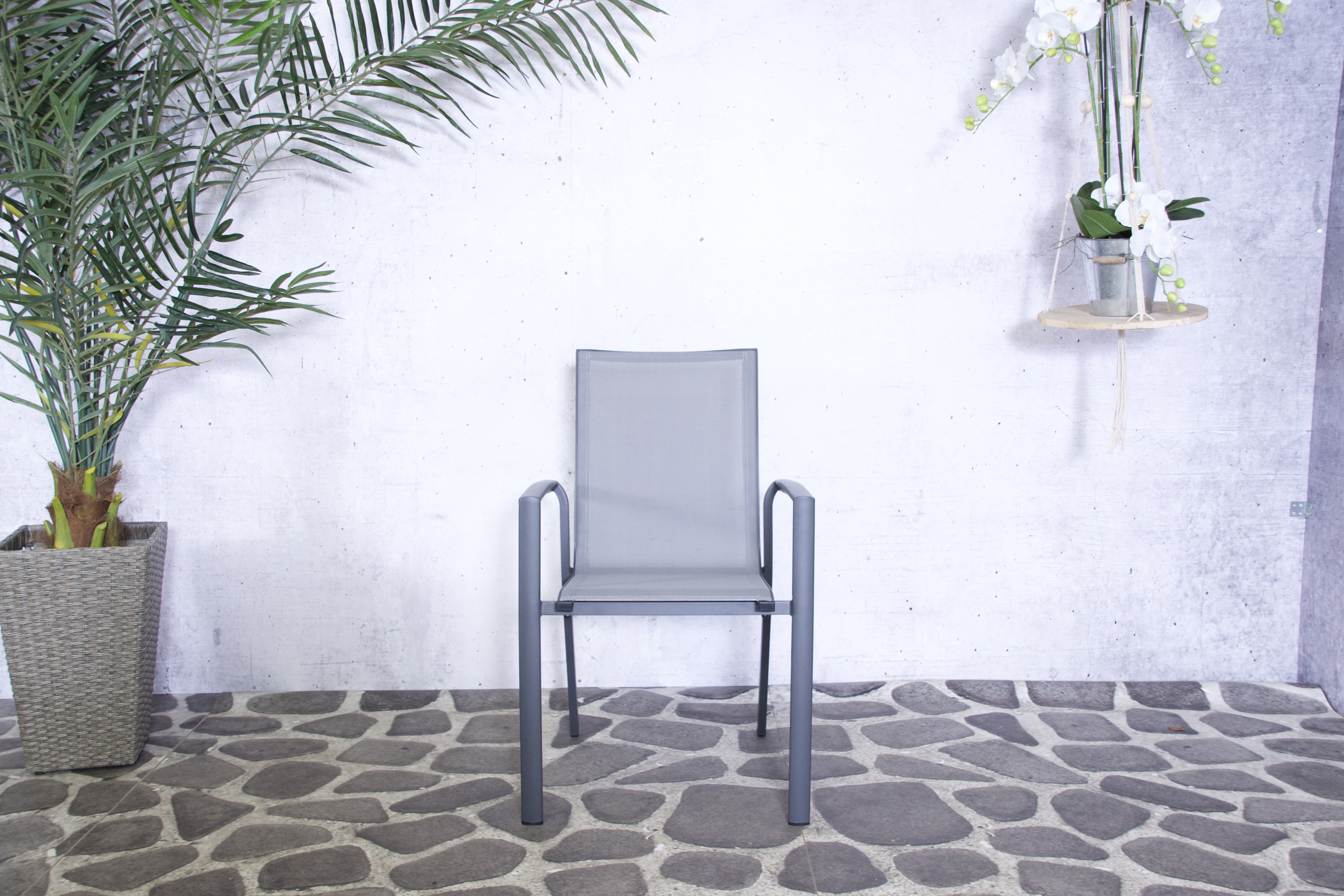 Judith stacking chair