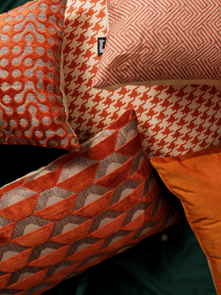 Sierkussen Jolie Orange 45x45x16
