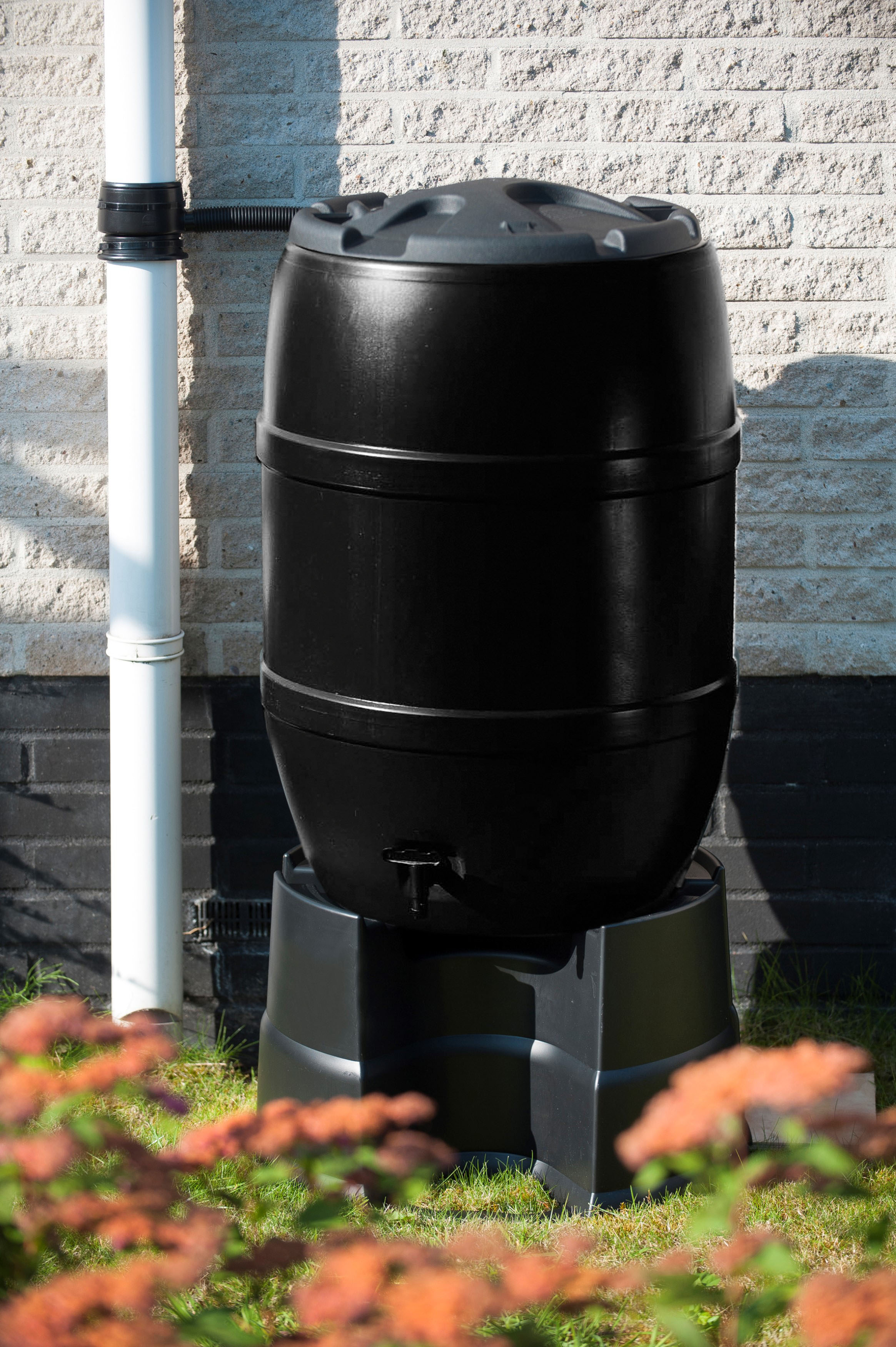 Regenton 210l zwart