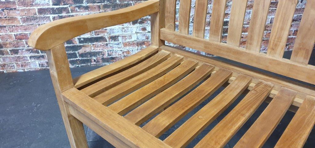 Sipora Teak Bank B130