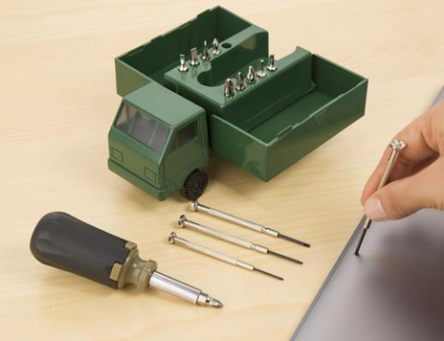 Kikkerland Truck tool box