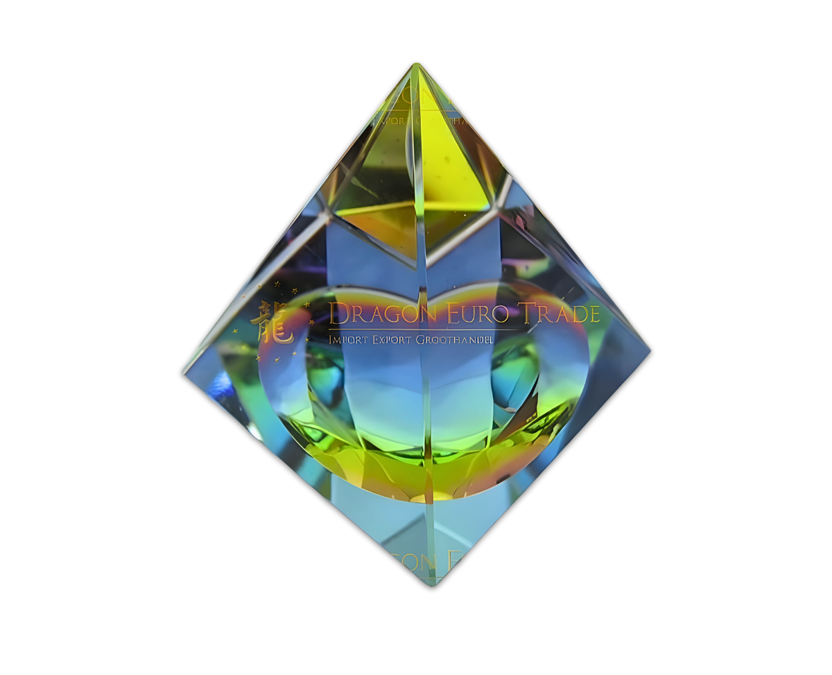Kristallen Piramide kleur 4x4