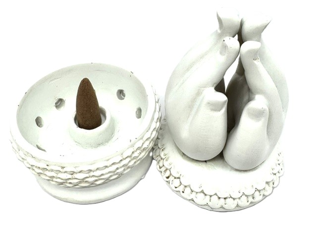 Mediterende handen wierook/kegelbrander wit