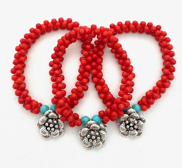 Red Coral armband Bloem