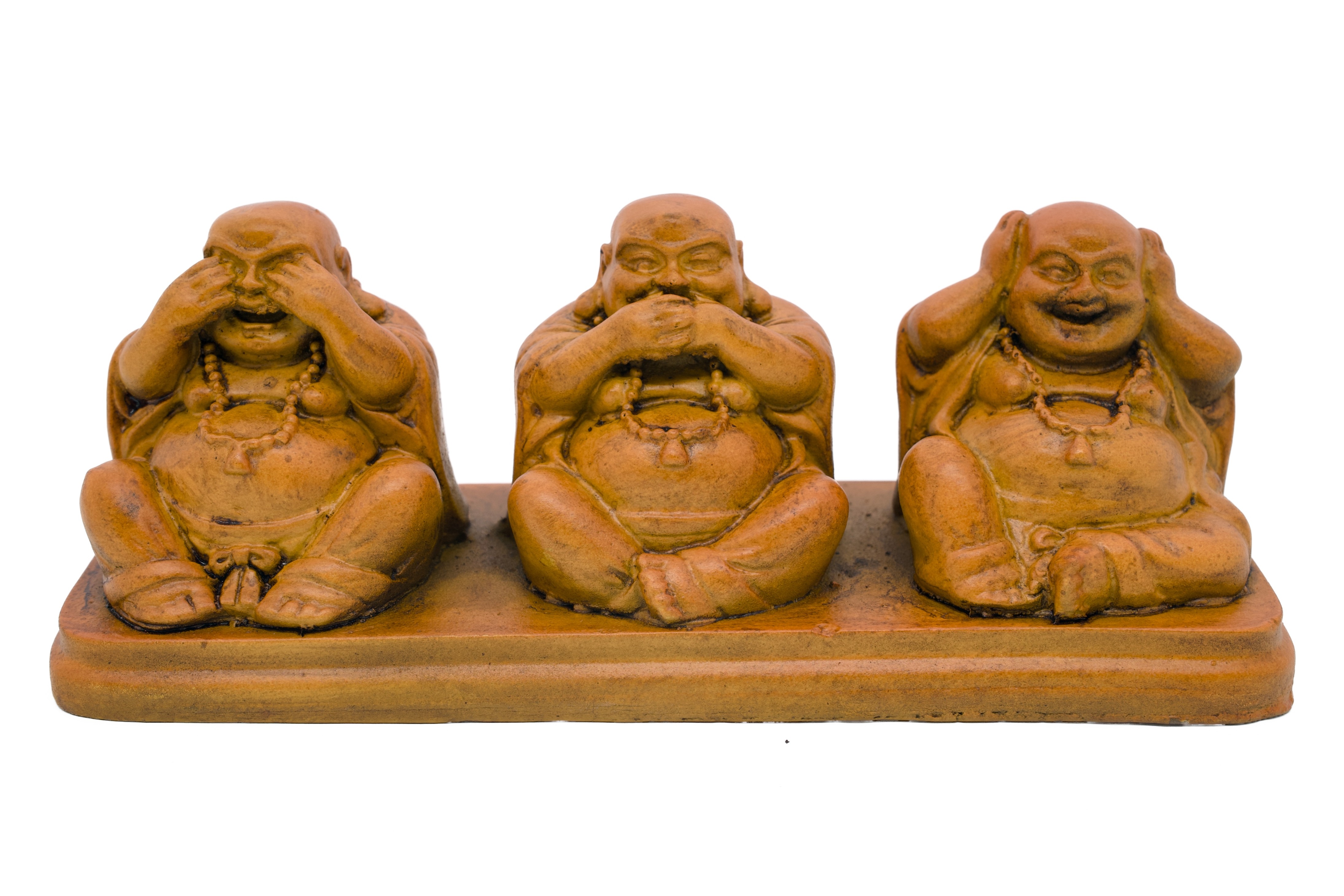 Buddhabeeld houtkleurig geel horen zien zwijgen