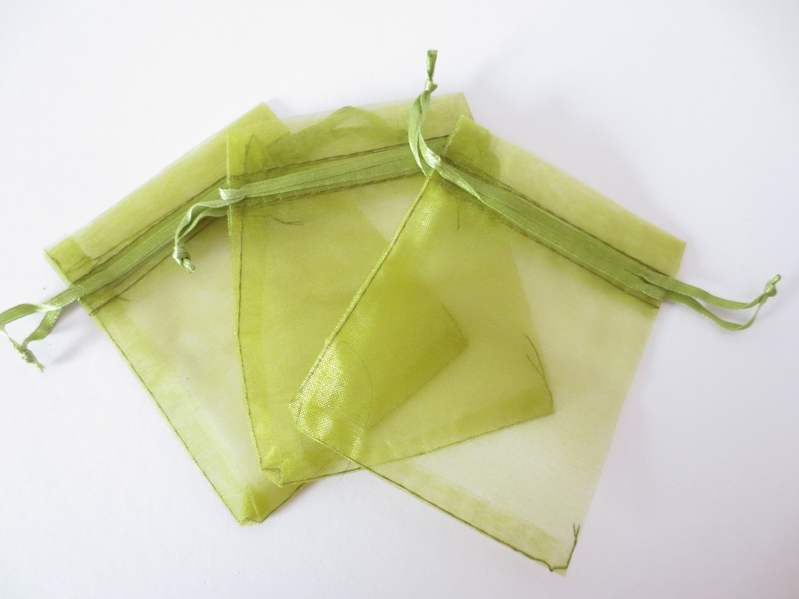 Organza Zakjes 10 x 15cm Olijf Groen (100 stuks)