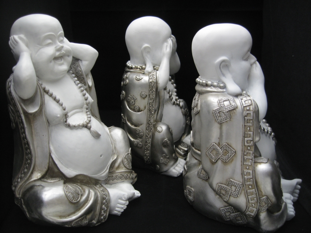 Horen, Zien, Zwijgen lachende Boeddha wit/zilver