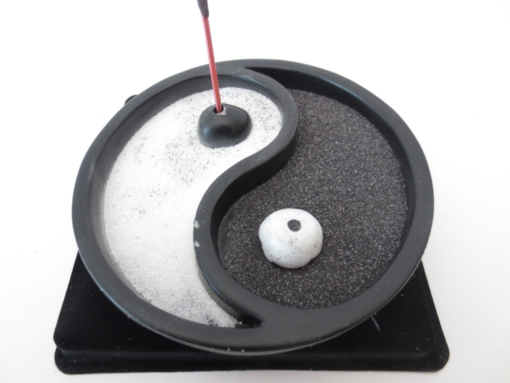 Ying yang wierookhouder