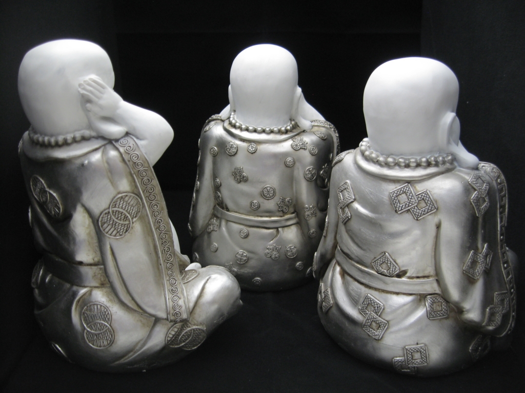 Horen, Zien, Zwijgen lachende Boeddha wit/zilver